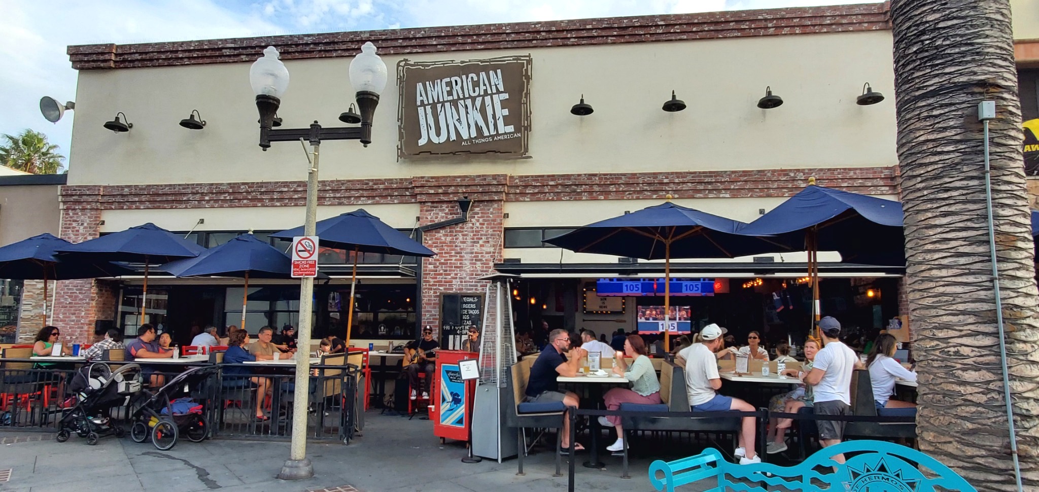 American Junkie — Hermosa Beach storefront