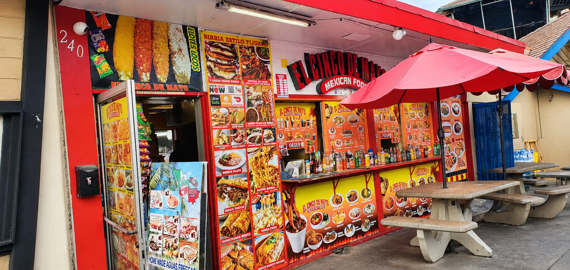 El Cinco de Mayo storefront