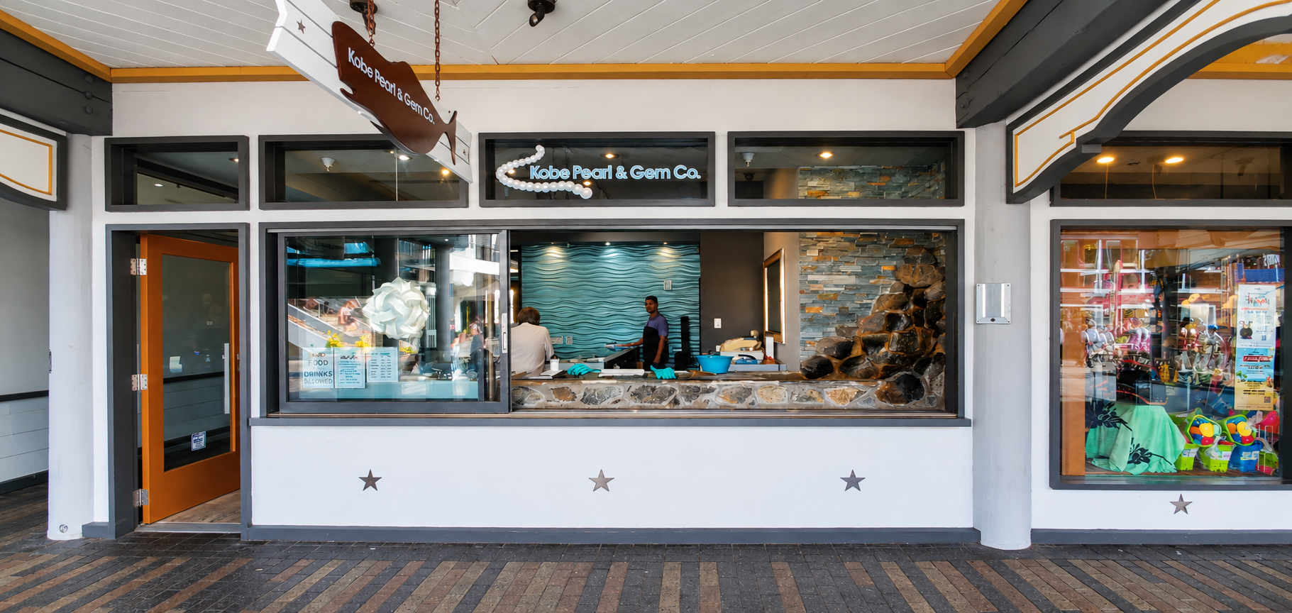Kobe Pearl & Gem Co. storefront at the Redondo Beach Pier